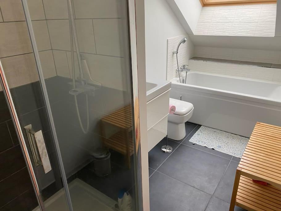 Maison Confortable Pour 10 Personnes Avec Jacuzzi Houlgate Exterior foto